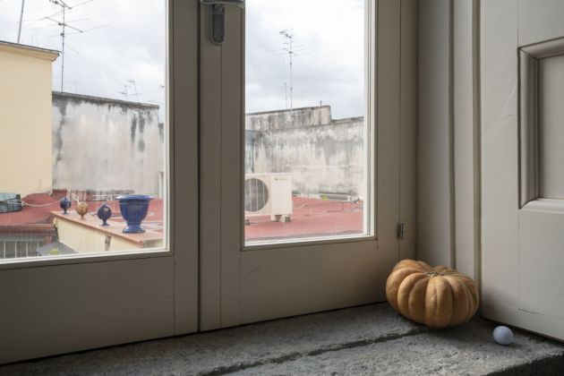 Wilfredo Prieto, Una linea sottile tra l’equilibrio e tutto il resto, 2019. Courtesy Fondazione Morra Greco, Napoli. Photo © Maurizio Esposito