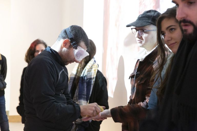 g. olmo stuppia. Archéologie du futur. Performance. INHA, Parigi 2019. Photo Susanna Pozzoli