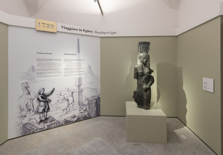 Museo Egizio di Torino - Sala con Iside