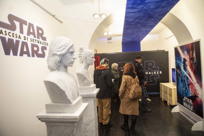 Kylo Ren e Rey di Star Wars - sculture di Paolo Noto e Fabrizio Lorenzani