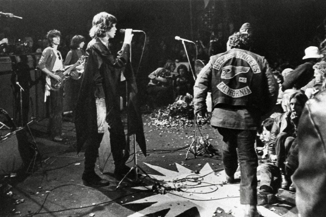 6 dicembre 1969. Un momento del concerto di Altamont dei Rolling Stones
