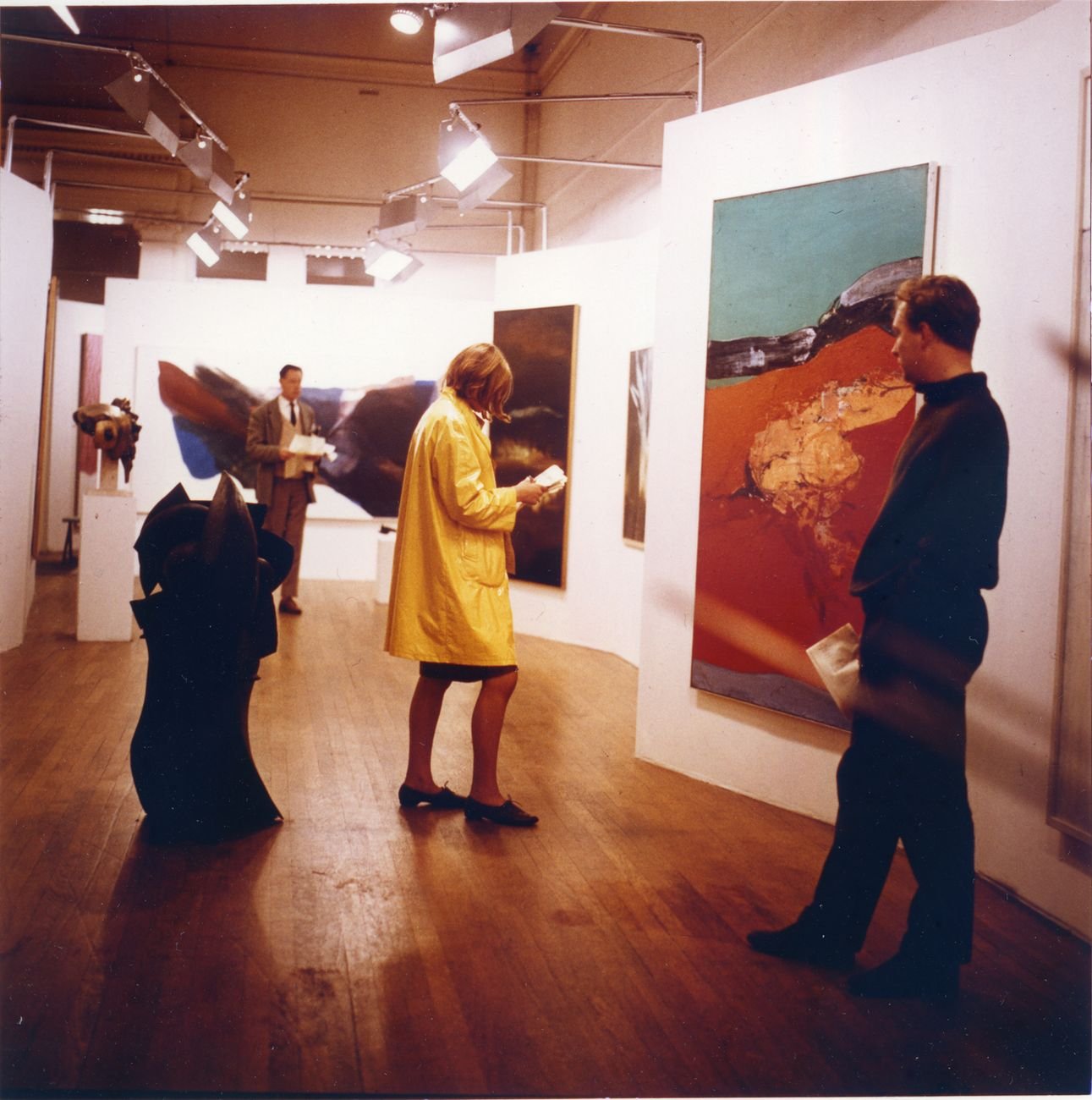 Alison and Peter Smithson, Painting & Sculpture of a Decade 54–64 exhibition, Tate Gallery, London, 1964. Photo © Sandra Lousada