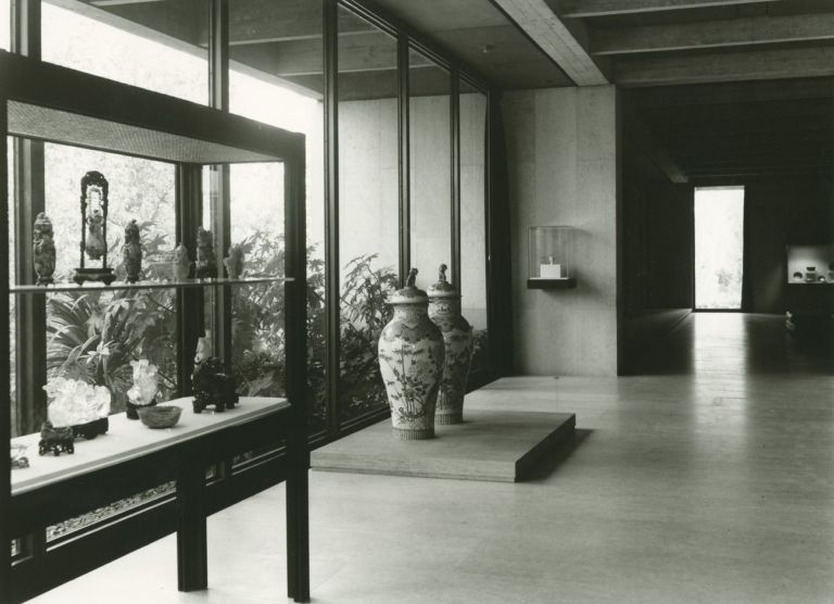 Calouste Gulbenkian Museum. Far Eastern gallery, 1970. Photo Mário de Oliveira