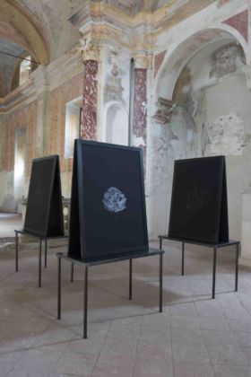 Cosimo Veneziano, Biomega Multiverso, 2019. Installation view at Fondazione La Raia, Novi Ligure. Photo credit © Matilde Martino