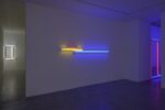 Dan Flavin. Installation view at David Zwirner, Parigi 2019. Photo Jack Hems © 2019 Stephen Flavin _ Artists Rights Society (ARS), New York Courtesy David Zwirner