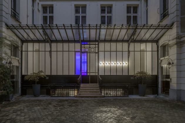 Dan Flavin. Installation view at David Zwirner, Parigi 2019. Photo Jack Hems © 2019 Stephen Flavin _ Artists Rights Society (ARS), New York Courtesy David Zwirner
