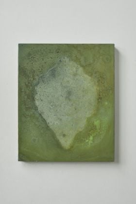 Fabio Marullo, Nebula, 2019, oil on linen, cm 58,5x47,5