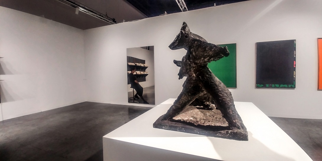 Il booth di Cardi ad Art Basel Miami. Foto: Maurita Cardone