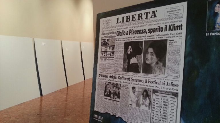 Il caso sulla prima pagina del quotidiano piacentino Libertà La tela rubata di Klimt torna a casa. Anzi, è sempre stata lì: incredibile scoperta a Piacenza
