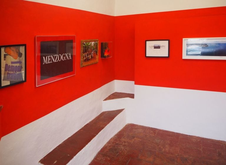 Michelangelo Consani. ... Non ho fatto io la sedia il tavolo il foglio la penna con la quale scrivo. Installation view at Museo d’Inverno, Siena 2019