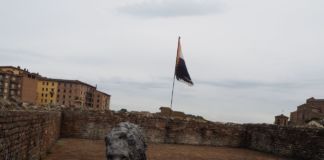 Michelangelo Consani. ... Non ho fatto io la sedia il tavolo il foglio la penna con la quale scrivo. Museo d’Inverno, Siena 2019
