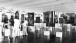 Museu de Arte de São Paulo collection on the ‘crystal’ easels, 1970’s. Acervo do Centro de Pesquisa do MASP