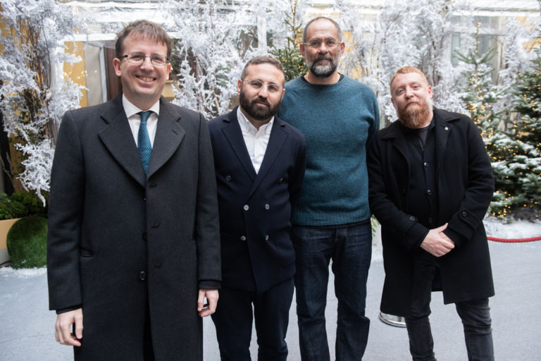 L'assessore alla cultura di Milano Filippo Del Corno assieme al curatore Vincenzo De Bellis e agli artisti Francescp Arena e Enrico David