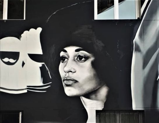 Angela Davis, I murales alla Barona di Milano sulle donne partigiane