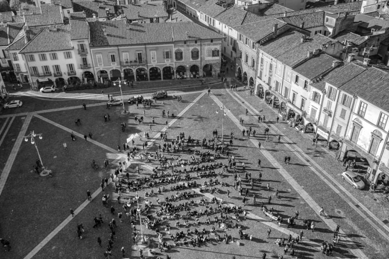 Quando l’ingiustizia bussa alla porta. 100 giorni di mobilitazione per i bambini di Lodi