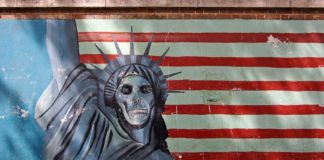 Un graffito antiamericano a Tehran