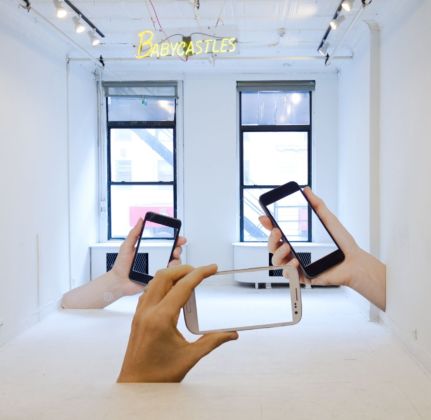 Aram Bartholl, Point of View, at Babycastles (FB), New York City 2015. Courtesy the artist