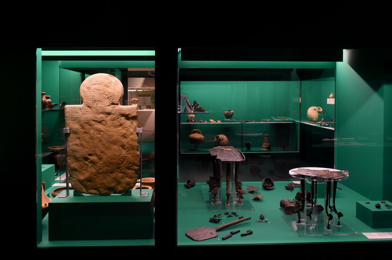 Etruschi. Viaggio nelle terre dei Rasna. Installation view at Museo Civico Archeologico, Bologna 2019. Photo Roberto Serra per Electa