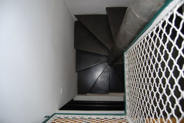 Franco Albini, Villa Pestarini, Milano. Photo courtesy Giuseppe Galbiati. Scala a chiocciola di servizio
