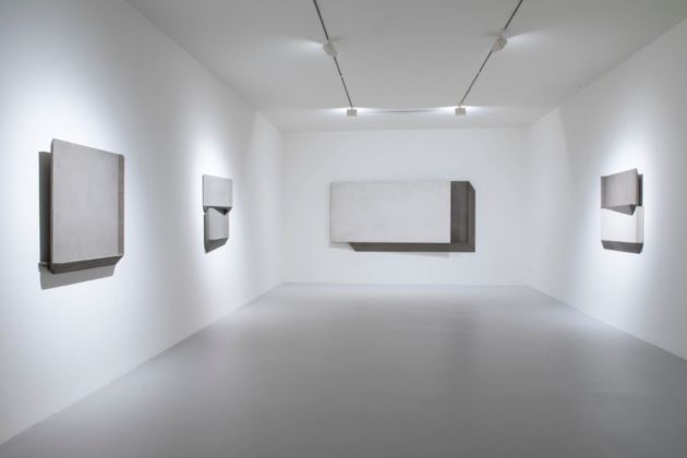 Giuseppe Uncini. La conquista dell’ombra. Installation view at Fondazione Marconi, Milano 2019. Photo Fabio Mantegna. Courtesy Fondazione Marconi