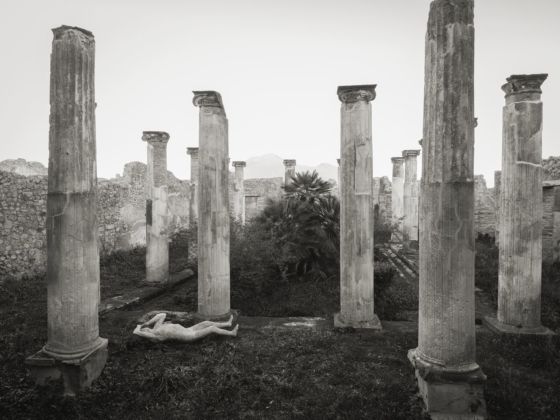 Kenro Izu, Casa di Apollo, Pompei, 2016. Courtesy Fondazione Modena Arti Visive