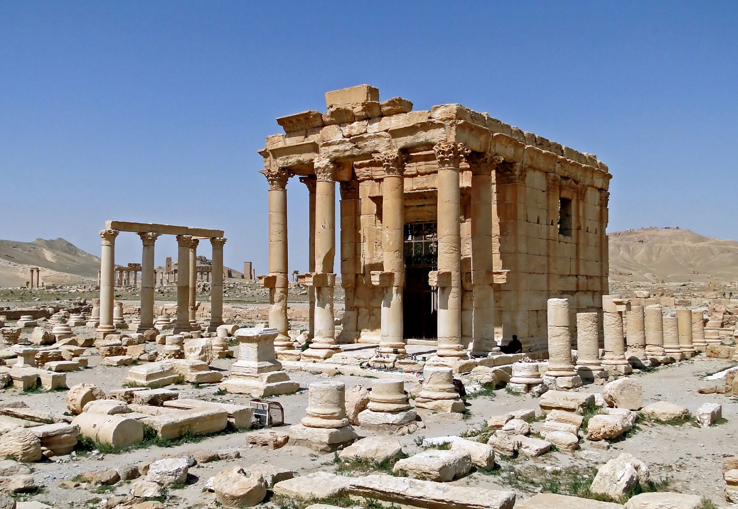 Lo straordnario Tempio di Baal Shamin, a Palmyra, distrutto da Isis