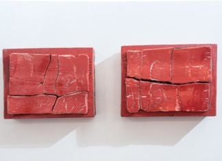 Luisa Gardini, Senza Titolo, 2017, ceramica, 21 x 56 x 7,5 cm (ciascuno). Photo Sario Manicone