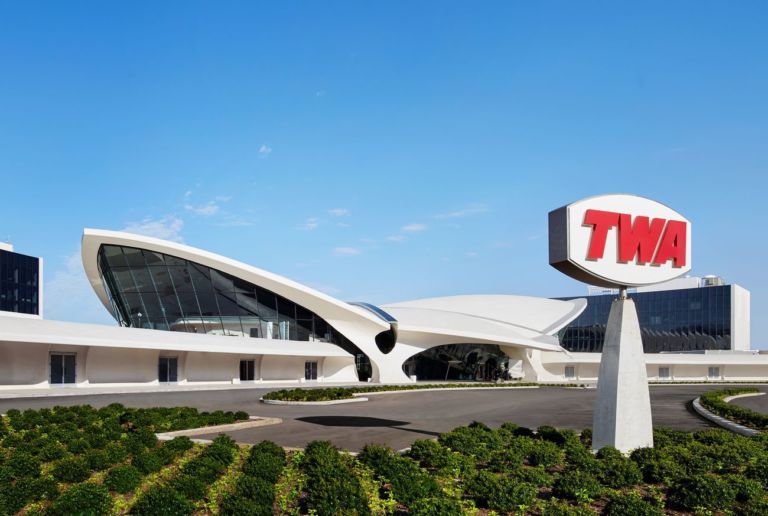 Up up and away! The new TWA Hotel at JFK Airport. Photo credits TWA Hotel – David Mitchell
