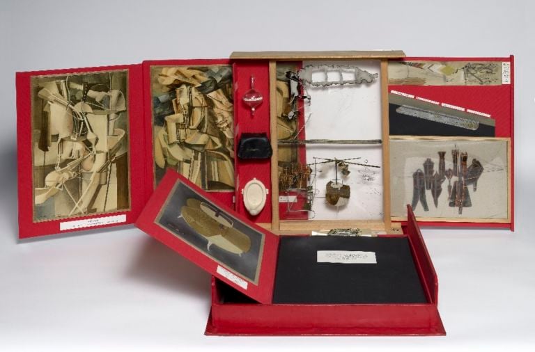 Marcel Duchamp Boîte-en-valise 1935-1941 Materiali vari © Marcel Duchamp, by SIAE 2020 Palazzo Maffei Casa-Museo, Verona Collezione Luigi Carlon
