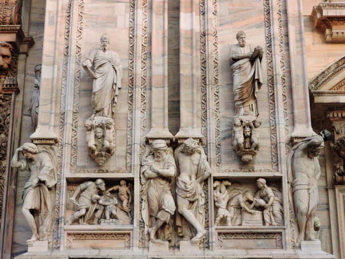 Statue del Duomo di Milano via Flickr