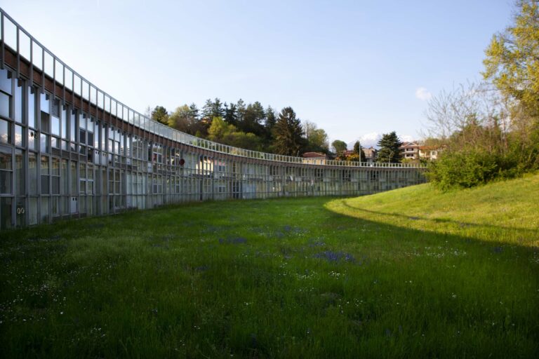 Centro Residenziale Ovest, 1968/1971. Architetti: Roberto Gabetti, Aimaro Isola. Courtesy Francesco Mattuzzi e Fondazione Adriano Olivetti