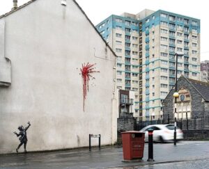 La prima mostra ufficiale di Banksy alla Gallery of Modern Art di Glasgow