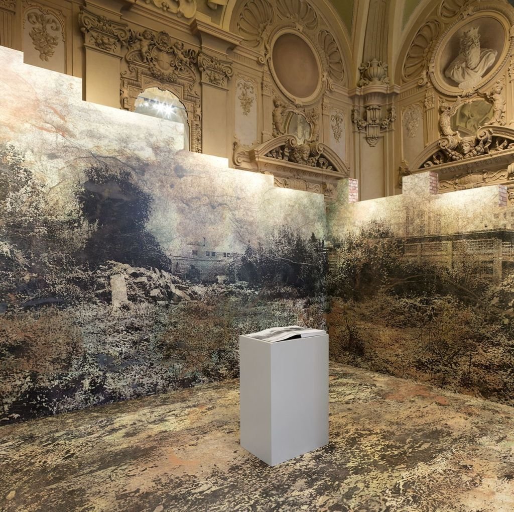 La ballata dei luoghi dimenticati: l’installazione di Botto&Bruno a Torino
