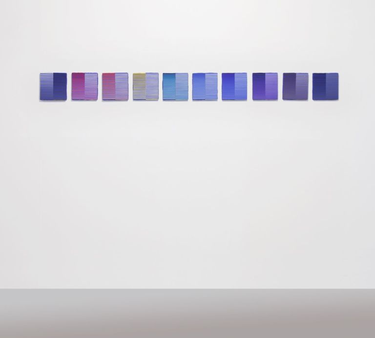 Dadamaino, La ricerca del colore, 1967, acrilico su tela, 10 elementi di 20x20 cm © A arte Invernizzi, Milano. Photo Bruno Bani, Milano