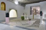 Quando le statue sognano. Exhibition view at Museo Salinas, Palermo 2019. Menade Farnese (Seconda metà I metà III sec. d.C.) _ Alessandro Roma, sculture in ceramica, 2017 19