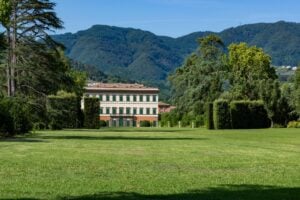 Riapre a Marlia la Villa Reale. La curiosa storia torna alla luce dopo anni di abbandono