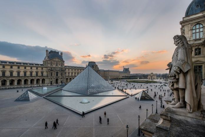 Museo del Louvre, Parigi. Foto: pagina Facebook ufficiale del Louvre