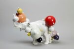 Andrea Salvatori, Overweight, 2017, ceramica, 29x51x33 cm, photo Luca Nostri, courtesy collezione privata