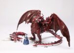 Andrea Salvatori untitled (Dragon), 2005, ceramica e porcellana, 45x90x90cm, photo Luca Nostri, courtesy l'artista