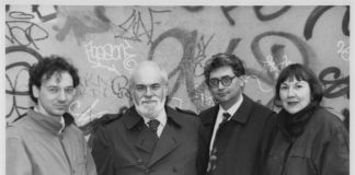 Da sinistra, Peter Halley, Arthur C. Danto, Demetrio Paparoni, Barbara Westman. New York, novembre 1991. Photo Kevin Clarke
