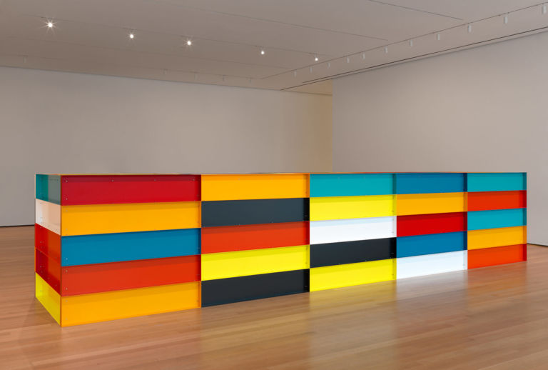 Donald Judd. Untitled. 1991. Enameled aluminum, 59″ × 24′ 7 1/4″ × 65″ (150 × 750 × 165 cm). The Museum of Modern Art, New York. Bequest of Richard S. Zeisler and gift of Abby Aldrich Rockefeller (both by exchange) and gift of Kathy Fuld, Agnes Gund, Patricia Cisneros, Doris Fisher, Mimi Haas, Marie-Josée and Henry R. Kravis, and Emily Spiegel. © 2019 Judd Foundation/Artists Rights Society (ARS), New York. Photo: John Wronn