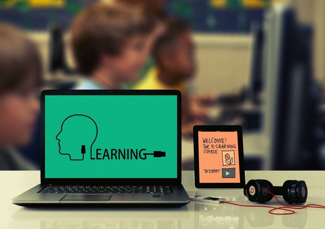 E-learning. Photo Gerd Altmann via Pixabay