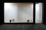 Gianluca Brando, Nu Vaso, 2019, terracotta, gesso, gres, terra cruda, lastra di ottone (175x60x0,2 cm), teli di polietilene mossi dall’aria, dimensioni site specific. Installation view at BoCs Art, Cosenza