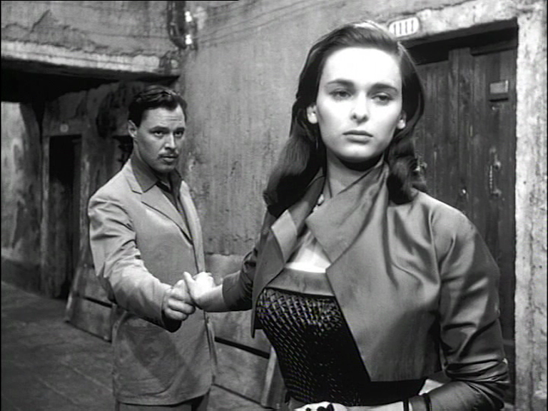 Lucia Bosè in Signora senza camelie 1953 Antonioni