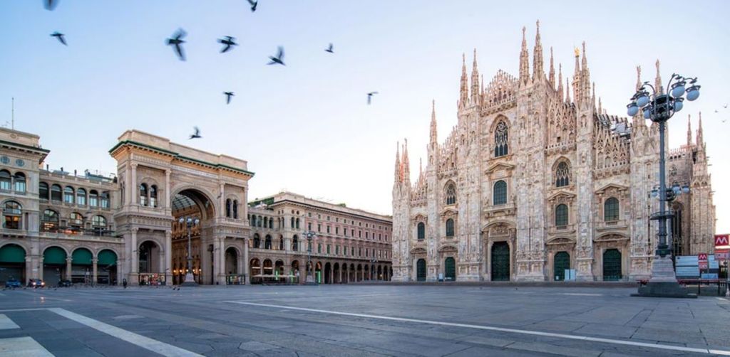 Andare in giro a fotografare le città deserte durante la quarantena è da imbecilli