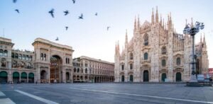 Andare in giro a fotografare le città deserte durante la quarantena è da imbecilli