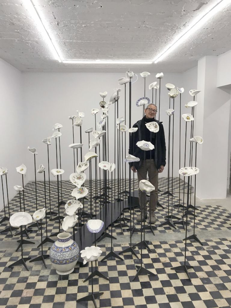 Mostra Modellare l’acqua di Mario Airò, a cura di Simone Ciglia, allestita a Tirana dalla Fondazione Malvina Menegaz per le Arti e le Culture