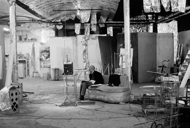 Nat Finkelstein, Factory Panorama con Andy Warhol, New York City, USA, 1964-67 © Nat Finkelstein Estate