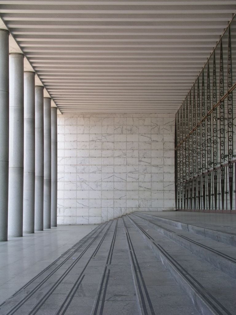 Palazzo dei Congressi, EUR, Roma, 1938. Photo seier+seier via Flickr CC BY-NC 2.0