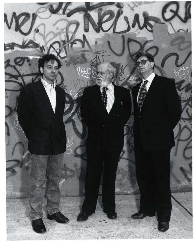 Peter Halley, Arthur C. Danto e Demetrio Paparoni. New York, novembre 1991. Photo Kevin Clarke